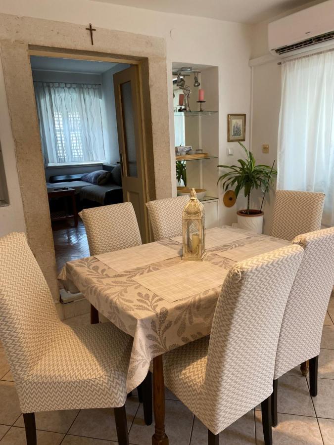 Апартаменты Apartman Rose Макарска Экстерьер фото
