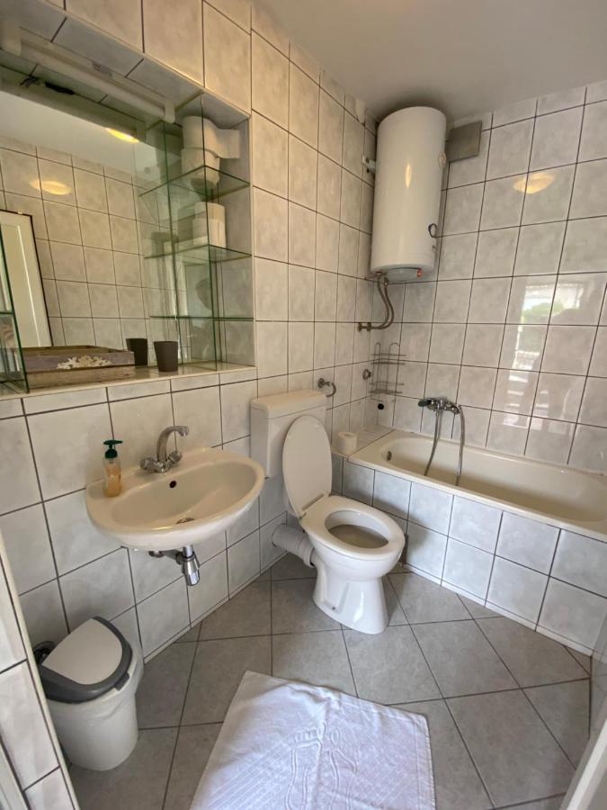 Апартаменты Apartman Rose Макарска Экстерьер фото